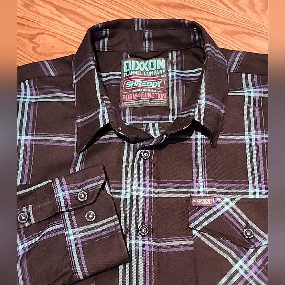 Nwot Dixxon flannel shreddy button down shirt 2XT
